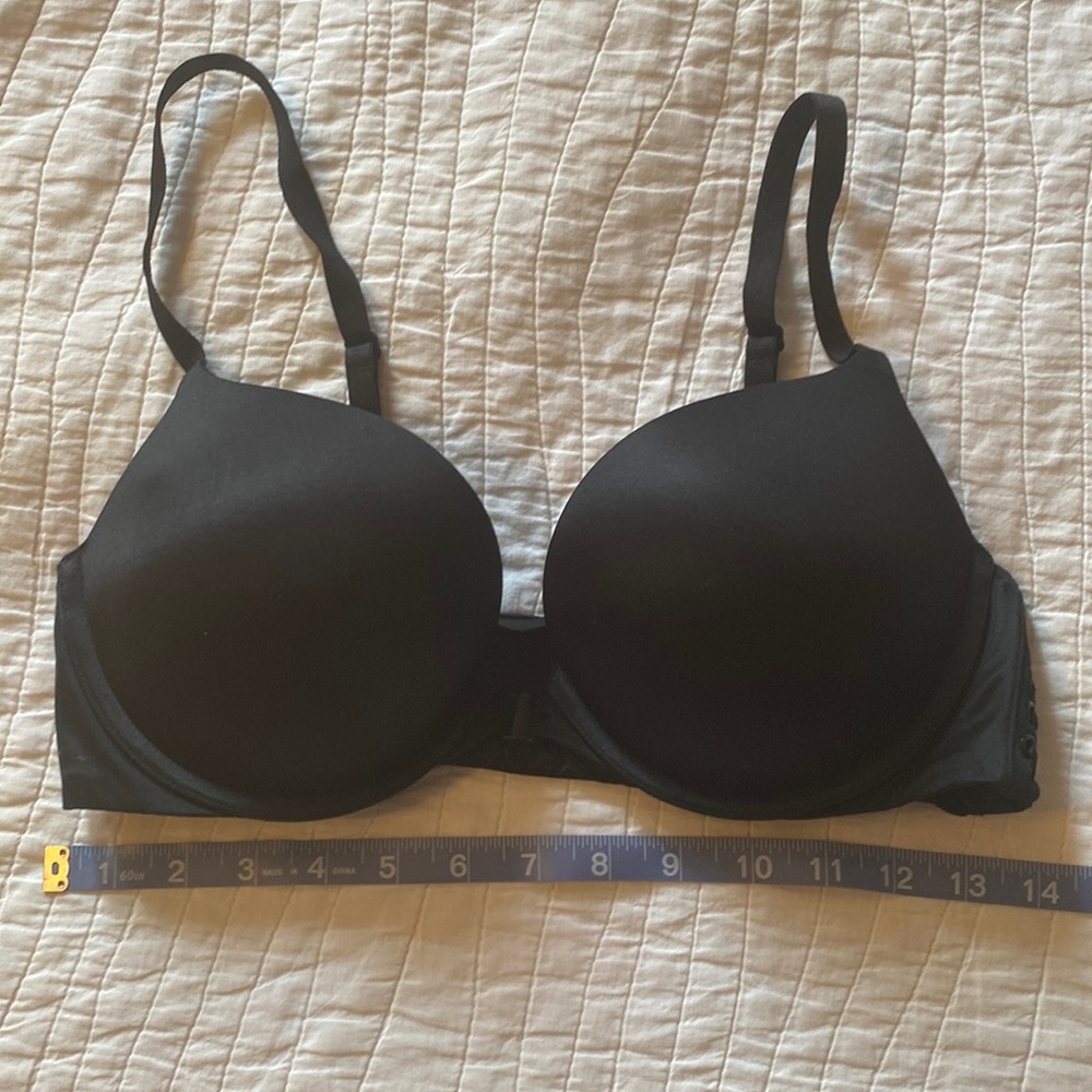 Victoria’s Secret Very Sexy push-up bra size 36C